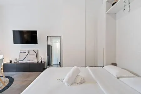 Stylish Designer Studio In Bonnevoie Id151 Apartament